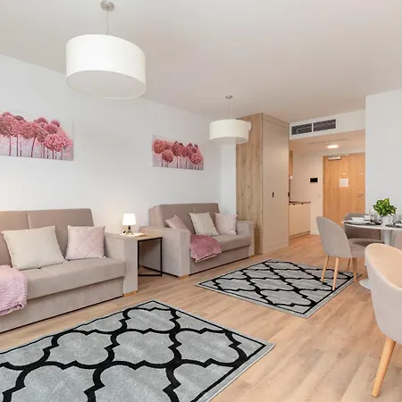 Jantaris By Renters Aparthotel 4*