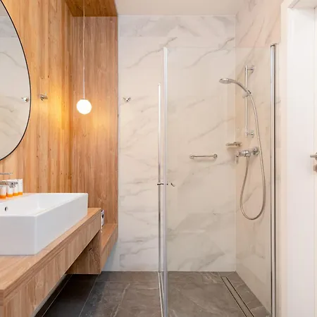 Aparthotel Jantaris By Renters