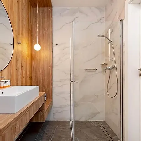 Jantaris By Renters 4*