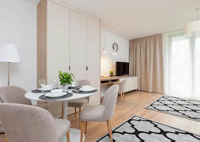 Jantaris By Renters Hotel apartamentowy Mielno (Koszalin)